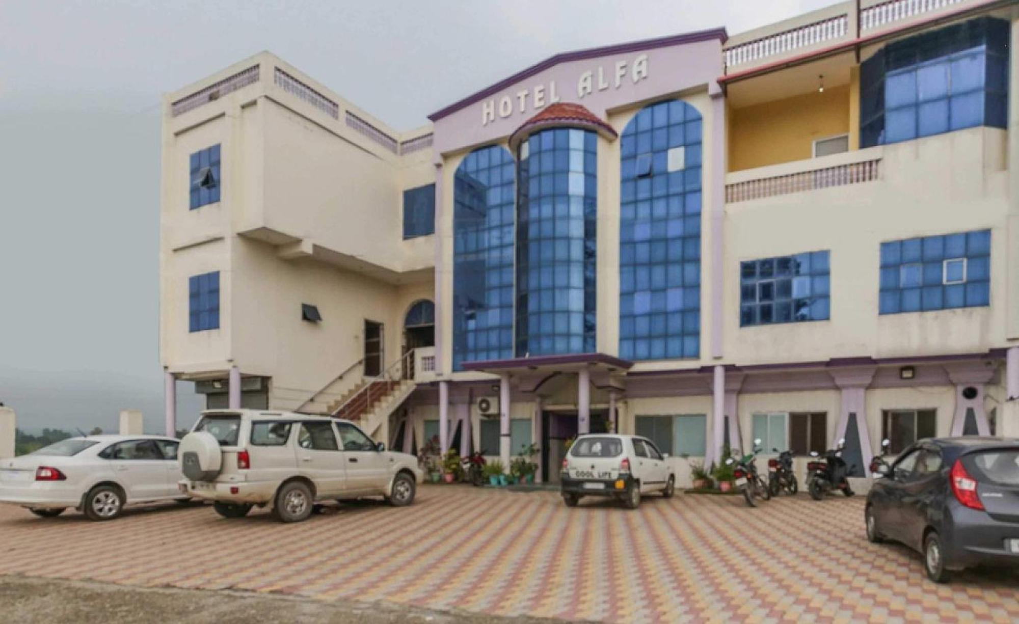 Hotel O Alfa Amb Extérieur photo
